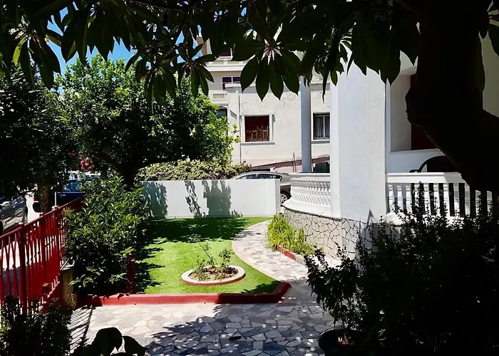 Casa de Férias The Metropolis Rhodes *